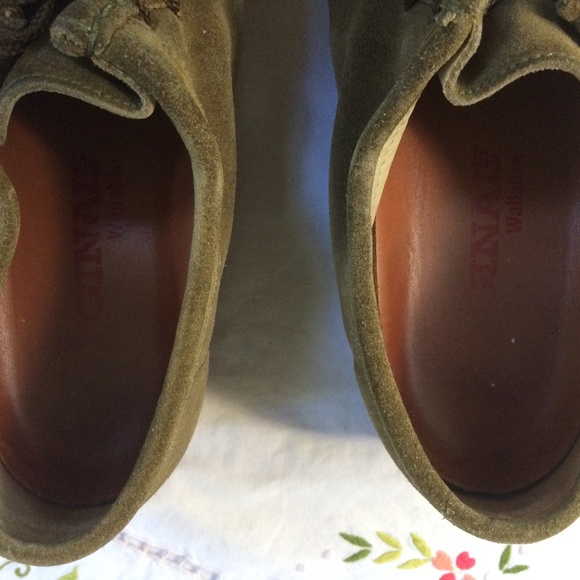 Clarks Swamp Green Low Cut Wallabees Crepe Sole 78102 Shoes Womens 8 EUC Desert - Picture 2 of 11